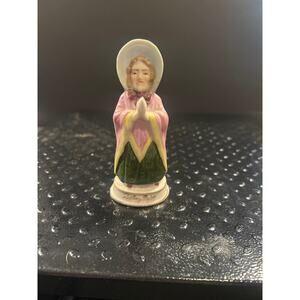 Betsy Prigg Dickens character figurine